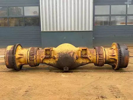 Outro  Caterpillar 4 (1)