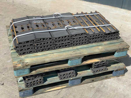 Chassis part  Volvo 7 (2)