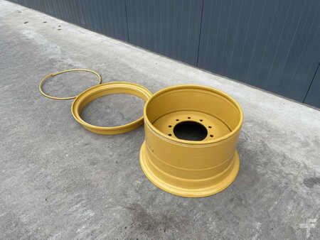 Tyres  Cat 7 (1)