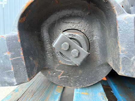 Podvozkový díl  Cat 7 (11)