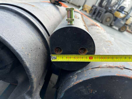 Podvozkový díl  Cat 7 (13)