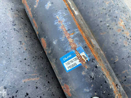 Podvozkový díl  Cat 7 (7)