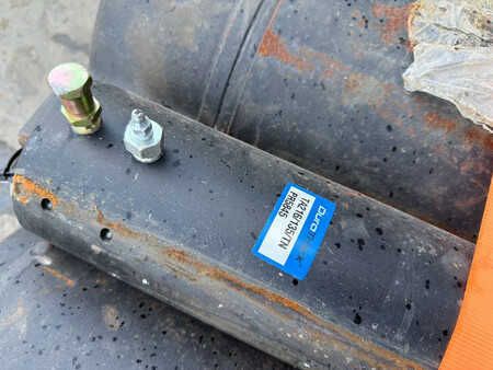 Podvozkový díl  Cat 7 (8)