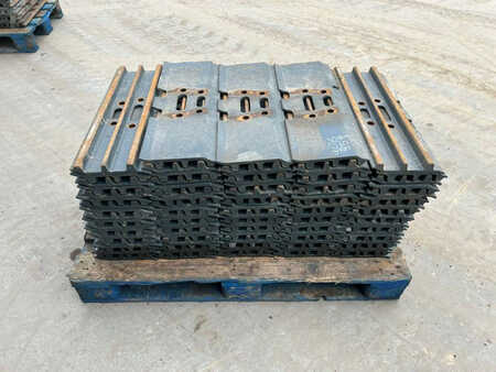Chassidel
  Hyundai 4 (3)