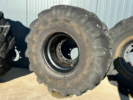 Dekk  Michelin 4 (4)