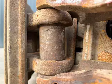 Fahrgestellteil  Cat 4 (14)