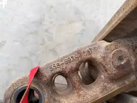 Fahrgestellteil  Cat 4 (15)