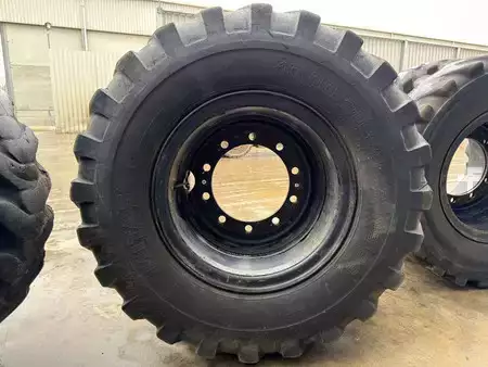 Gumiabroncs  Bridgestone 4 (11)