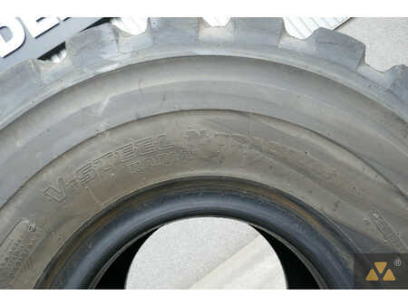 Tyres  Bridgestone 4 (10)