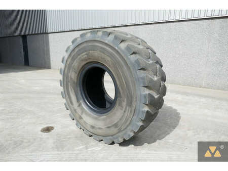 Tyres  Bridgestone 4 (2)