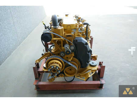 Voimansiirto  Caterpillar 4 (7)