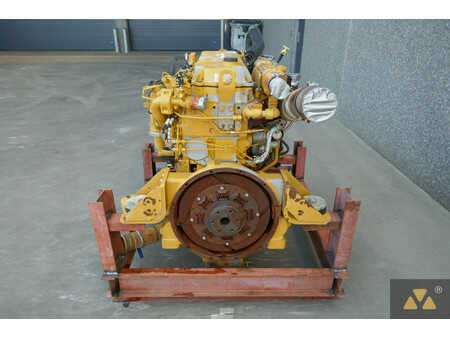 Voimansiirto  Caterpillar 4 (8)