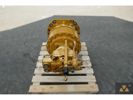 Outro  Caterpillar 4 (3)