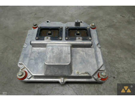 Pozostałe  Caterpillar 4 (5)