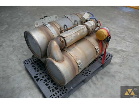 Sonstige  Caterpillar 4 (4)