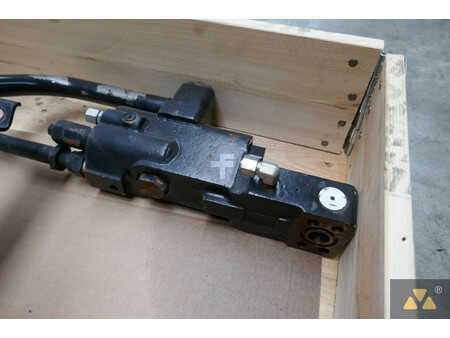 Pozostałe  Caterpillar 4 (7)