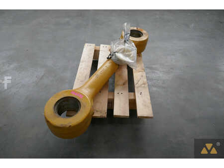 Pozostałe  Caterpillar 7 (2)