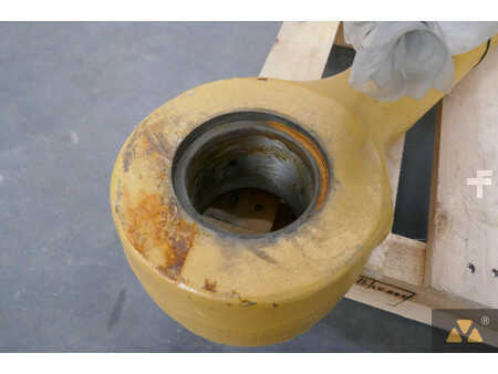 Pozostałe  Caterpillar 7 (8)