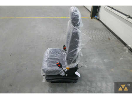 Pozostałe  Caterpillar 7 (4)