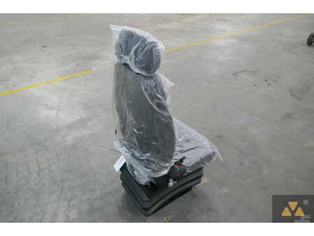 Pozostałe  Caterpillar 7 (5)