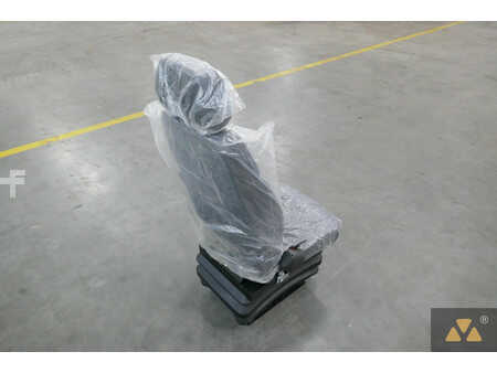 Pozostałe  Caterpillar 7 (5)