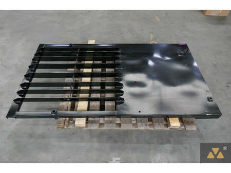 Pozostałe  Caterpillar 7 (6)