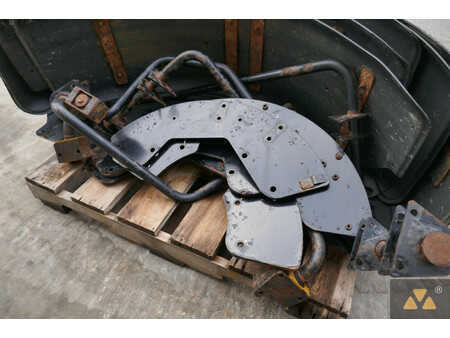 Annet  Caterpillar 4 (10)