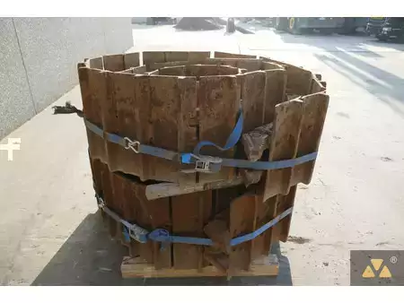 Andet  Caterpillar 4 (8)