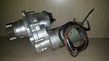 Kontrola silnika  Linde Gebruikte servomotor voor Linde T20AP/SP (5)