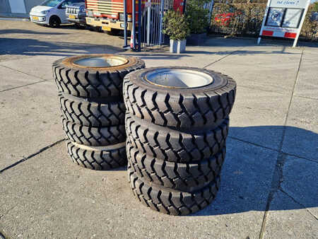 Tyres  Mitas 7 (2)