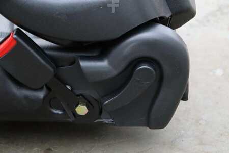forklift seat  [div] ZETEL (2)