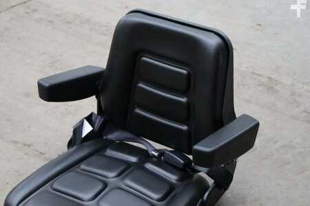 forklift seat  [div] ZETEL (11)
