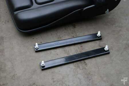 forklift seat  [div] ZETEL (13)