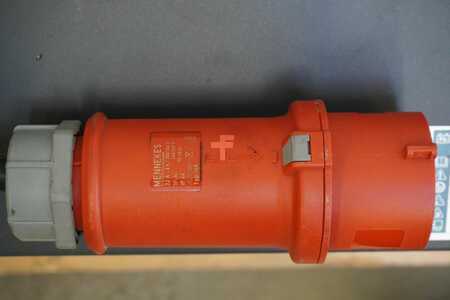 Lataa muut 2019  Fronius Selectiva 8120 80V/120A EUW (5)