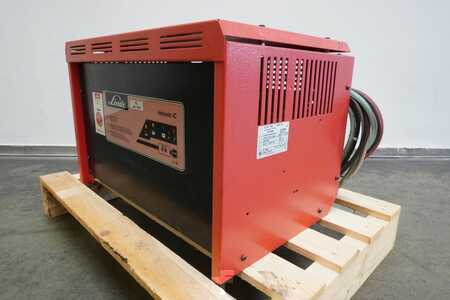 Lataa muut 2010  industrie automation Intronic IC  EU 24V/60A (1)