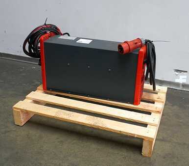 HF 2017  Fronius Selectiva 4090 AIR-PULS 48V/90A (2)