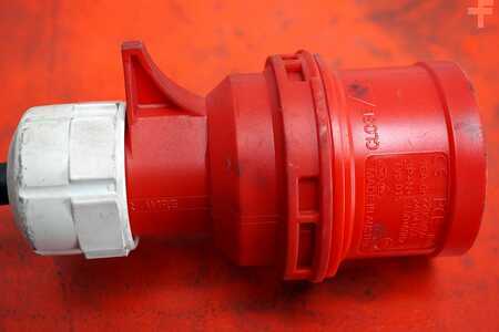 Töltsön másokat 2007  industrie automation indatron ST 48V/125A EUW (4)