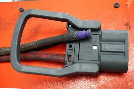 Töltsön másokat 2007  industrie automation indatron ST 48V/125A EUW (5)