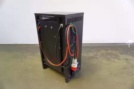 Nabíjet ostatní 2025  GM Electric WT - 180 / 80100 (2)