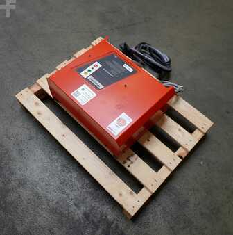 Ladegerät sonstige 2018  industrie automation powertron E24V/ 80A (4)