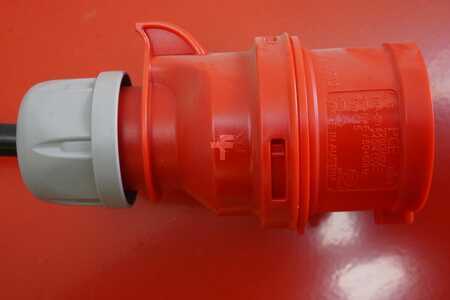 Nabíjet ostatní 2025  BATTERY SUPPLIES NV AQ48T80 48 V/ 80 A (5)