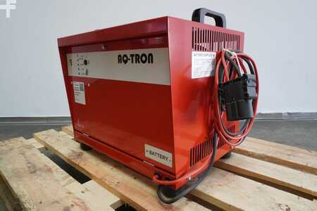 Nabíjet ostatní 2025  BATTERY SUPPLIES NV AQ48T80 48 V/ 80 A (1)