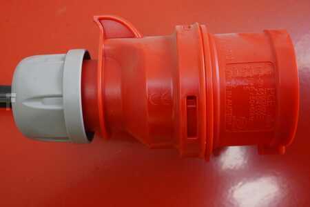 Nabíjet ostatní 2025  BATTERY SUPPLIES NV AQ48T80 48 V/ 80 A (5)