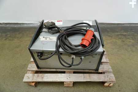 Nabíjet ostatní 2016  TriCOM TriCom Select 48V/100A (3)