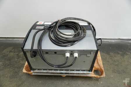 Nabíjet ostatní 2016  TriCOM TriCom Select 48V / 100A (3)