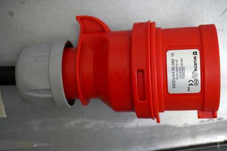 Nabíjet ostatní 2016  TriCOM TriCom Select 48V / 100A (5)