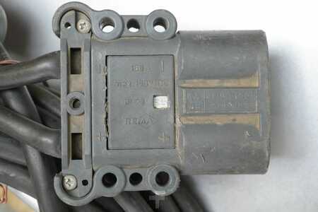 Lataa muut 2020  Triathlon Select 48V/100A (4)