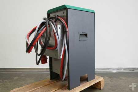 HF 2021  Hoppecke Trak Charger HF Premium Air  D400 G48/120 B-F14 TC (2)