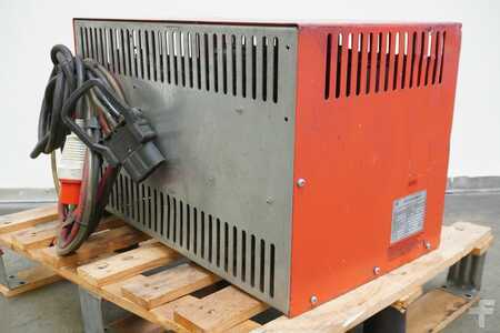 Nabíjet ostatní - TriCOM XL D 48/120 WpWaN (2)