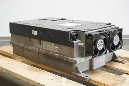 Oplader andre 2018  Linde Onboard  D400G80/75 B-FLHF (1)